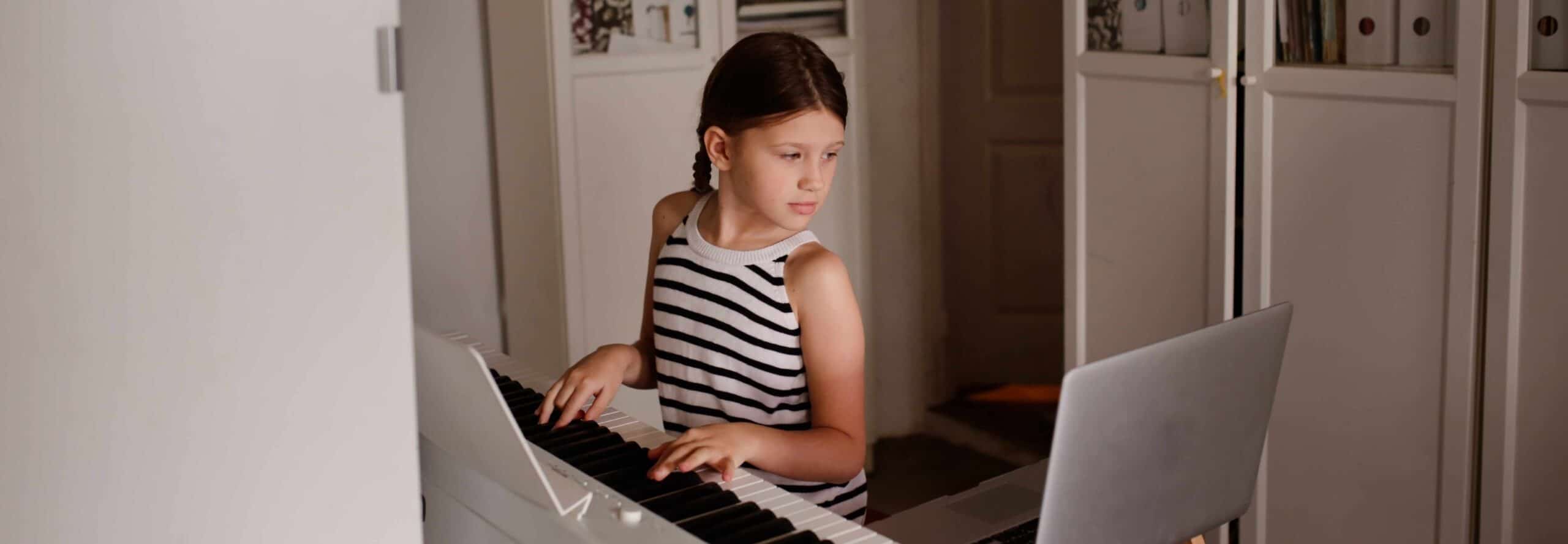Three Tips Make The Most Of Online Piano Lessons